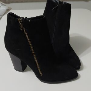 JUST FABULOUS New womens Black Suede Ankle Boots 7.5